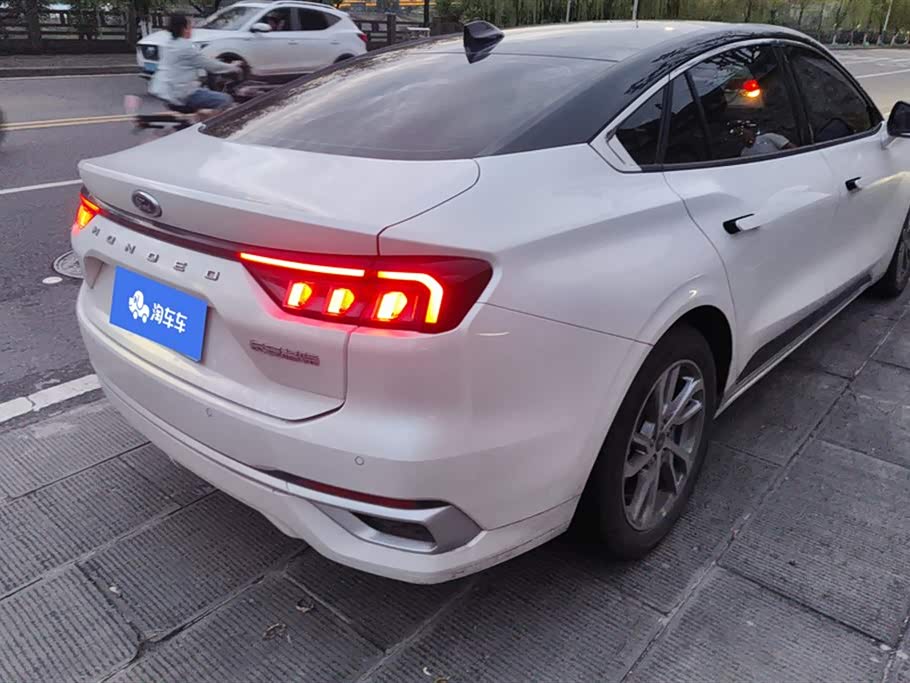 Ford Mondeo Ford Mondeo
