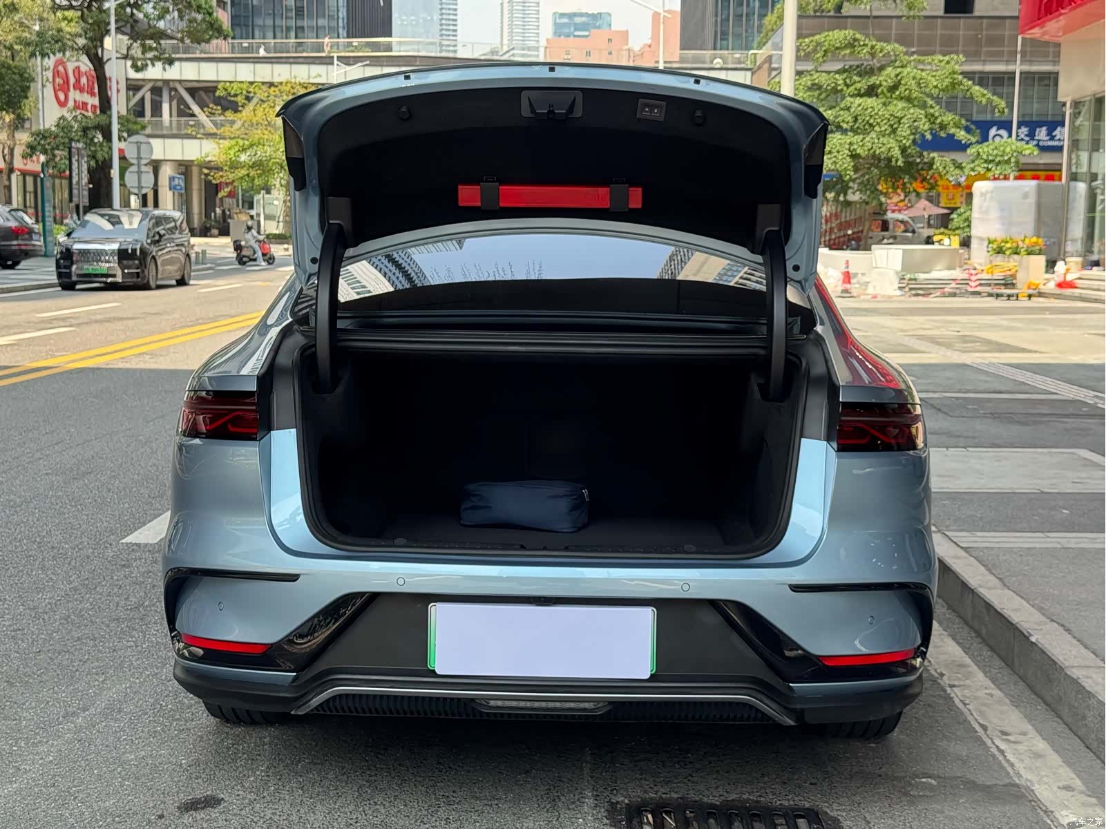 BYD Han, 2023 22