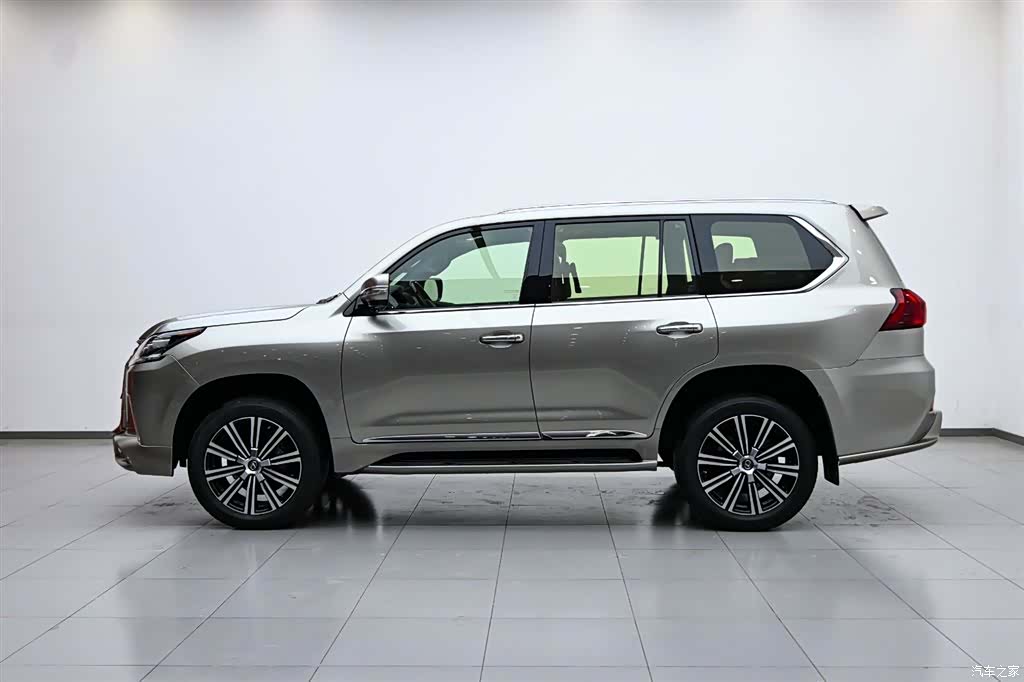 Lexus LX, 2018 все фото