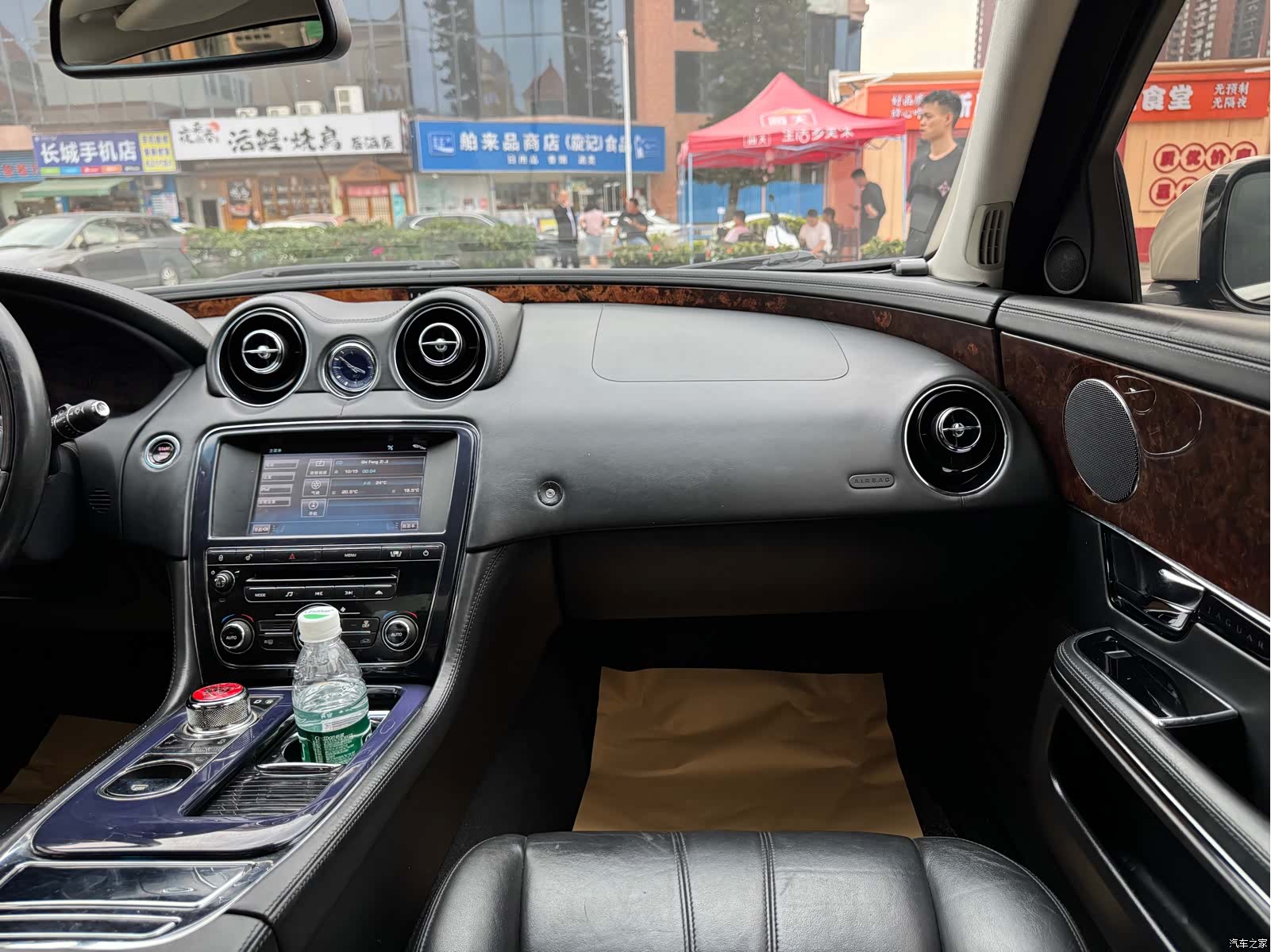 Jaguar XJ, 2013 18