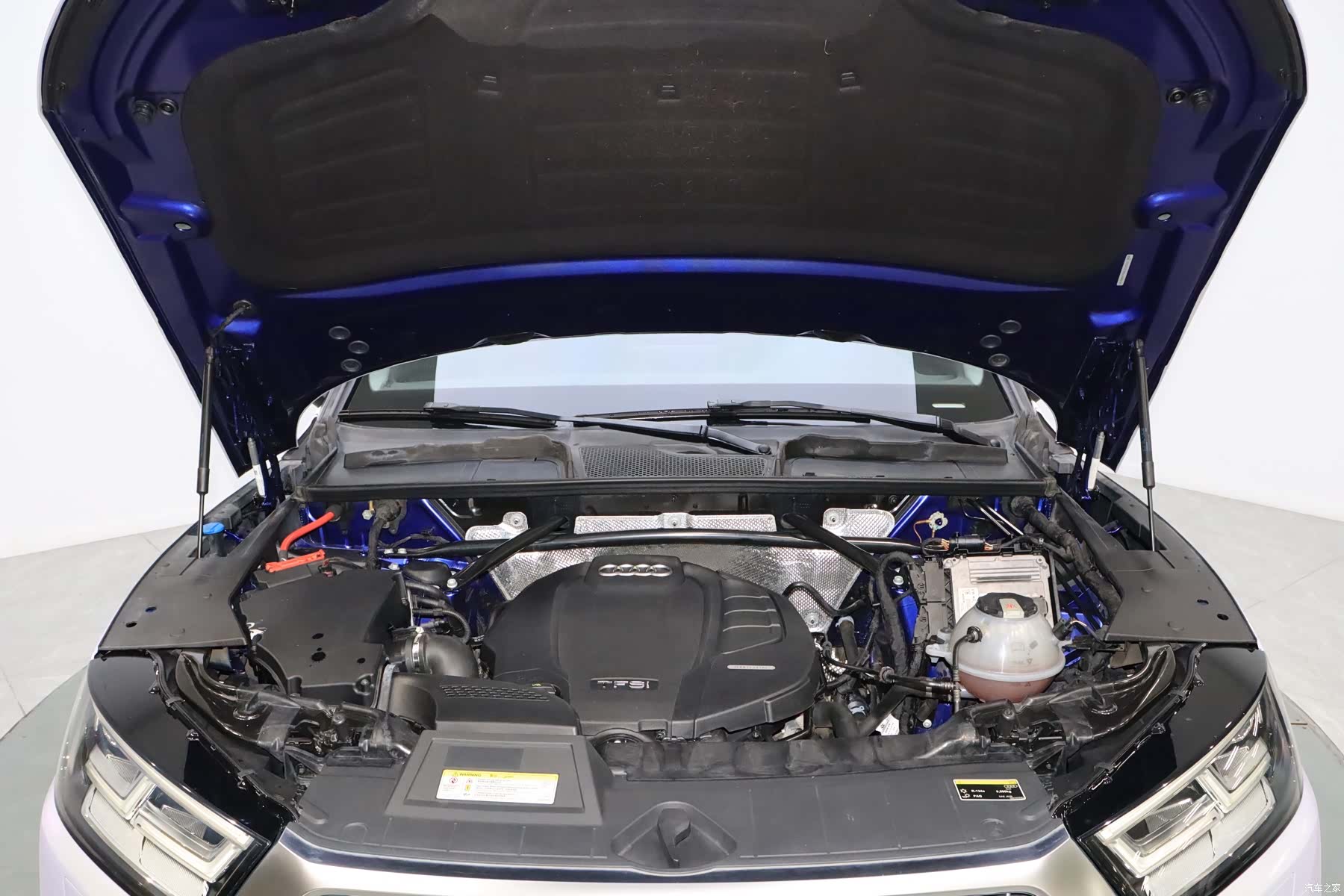 Audi Q5L, 2019 9
