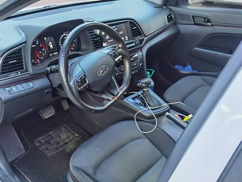 Hyundai Lead Hyundai Lead