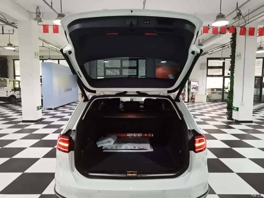 Volkswagen Variant, 2017 19
