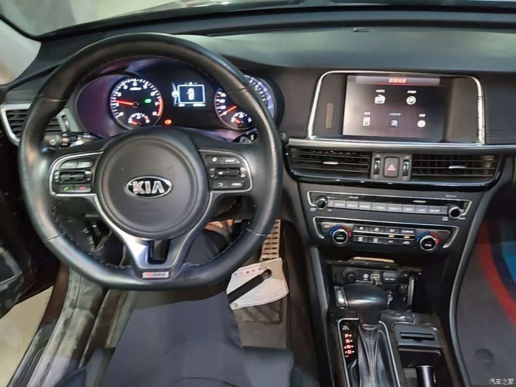 Kia K5, 2015 10