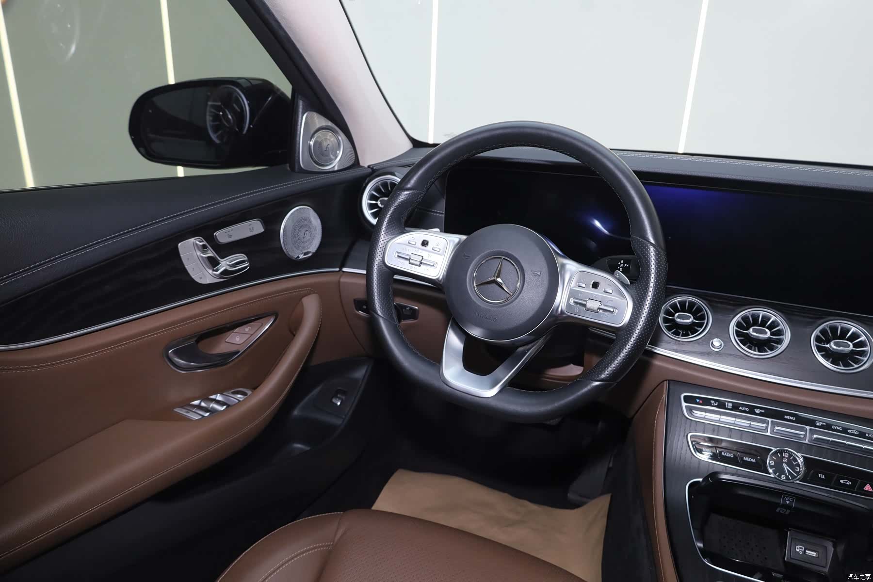 Mercedes-Benz E-Class, 2020 13