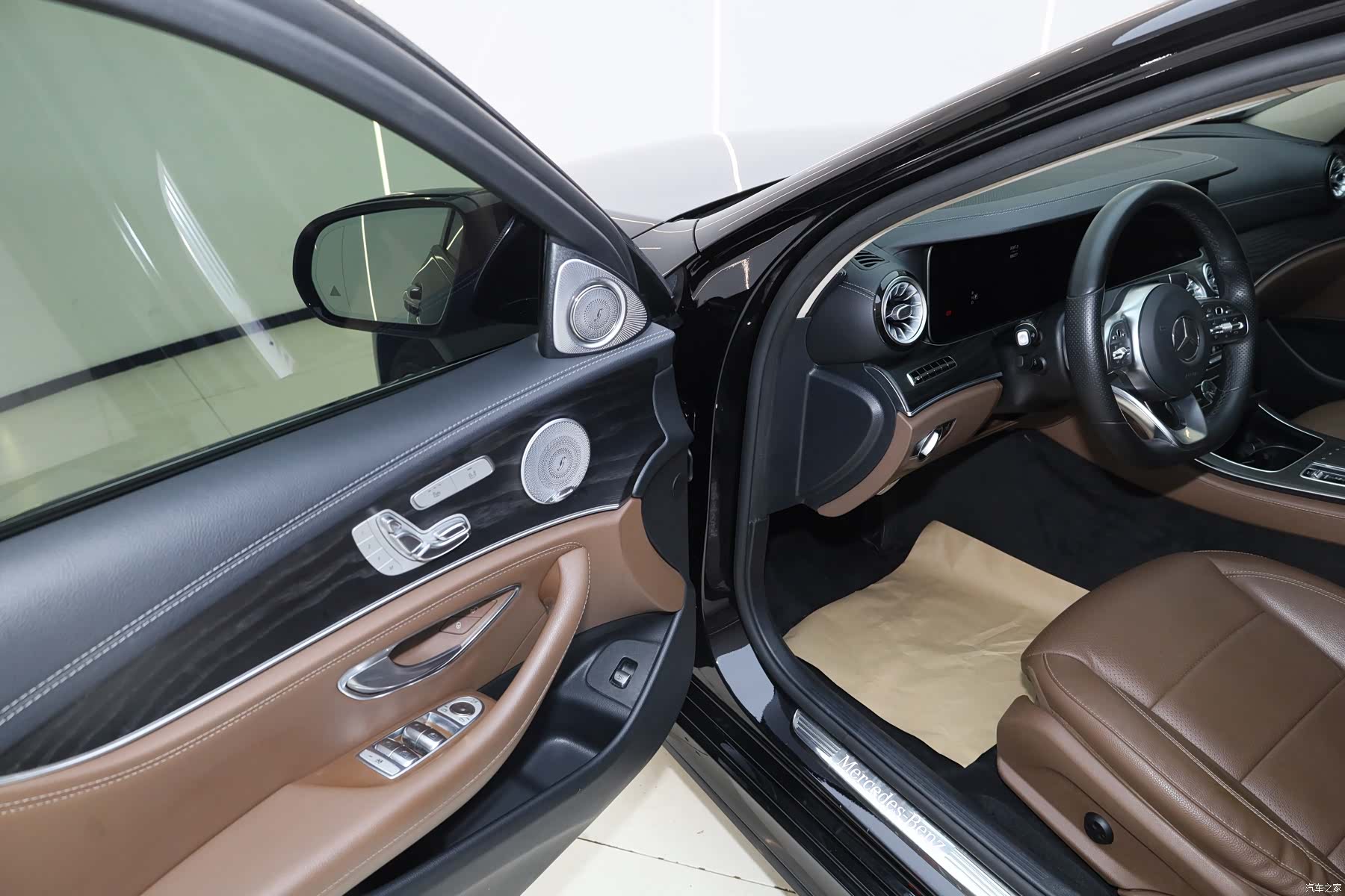 Mercedes-Benz E-Class, 2020 28