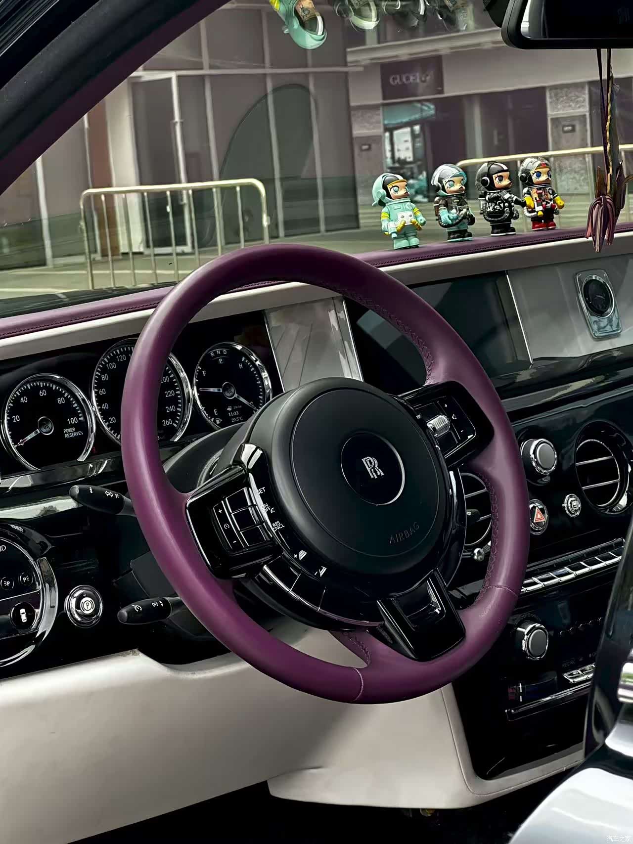 Rolls-Royce Phantom, 2005 4