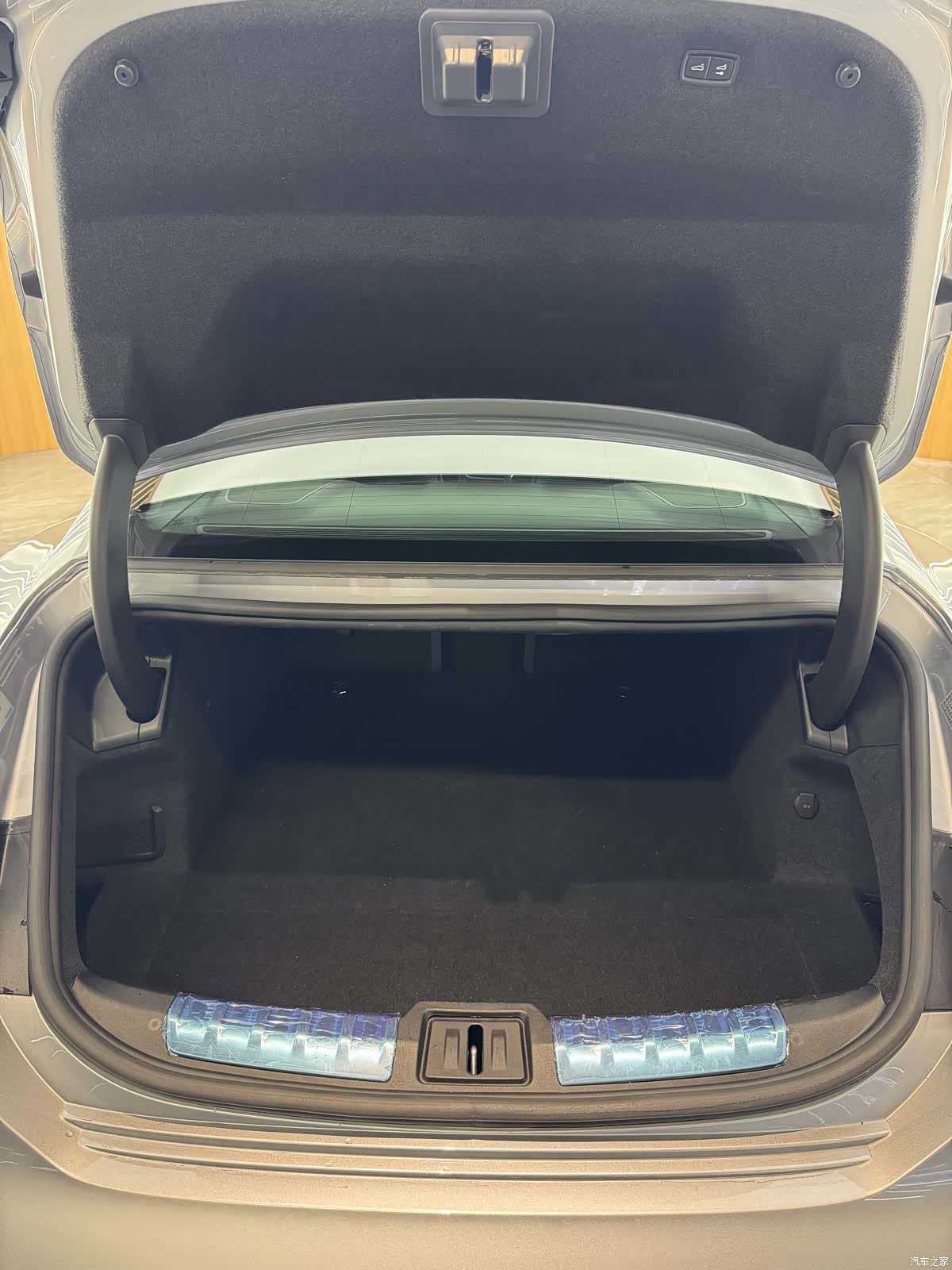 Audi e-tron, 2024 12