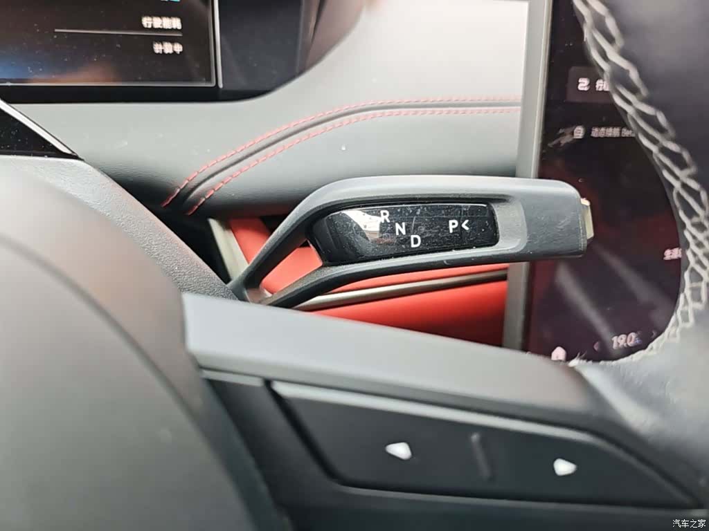 Xiaomi SU7, 2025 14