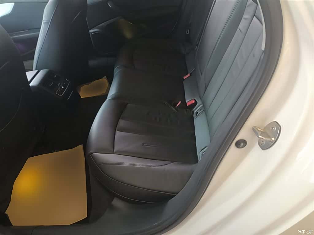 Audi A4L, 2020 17