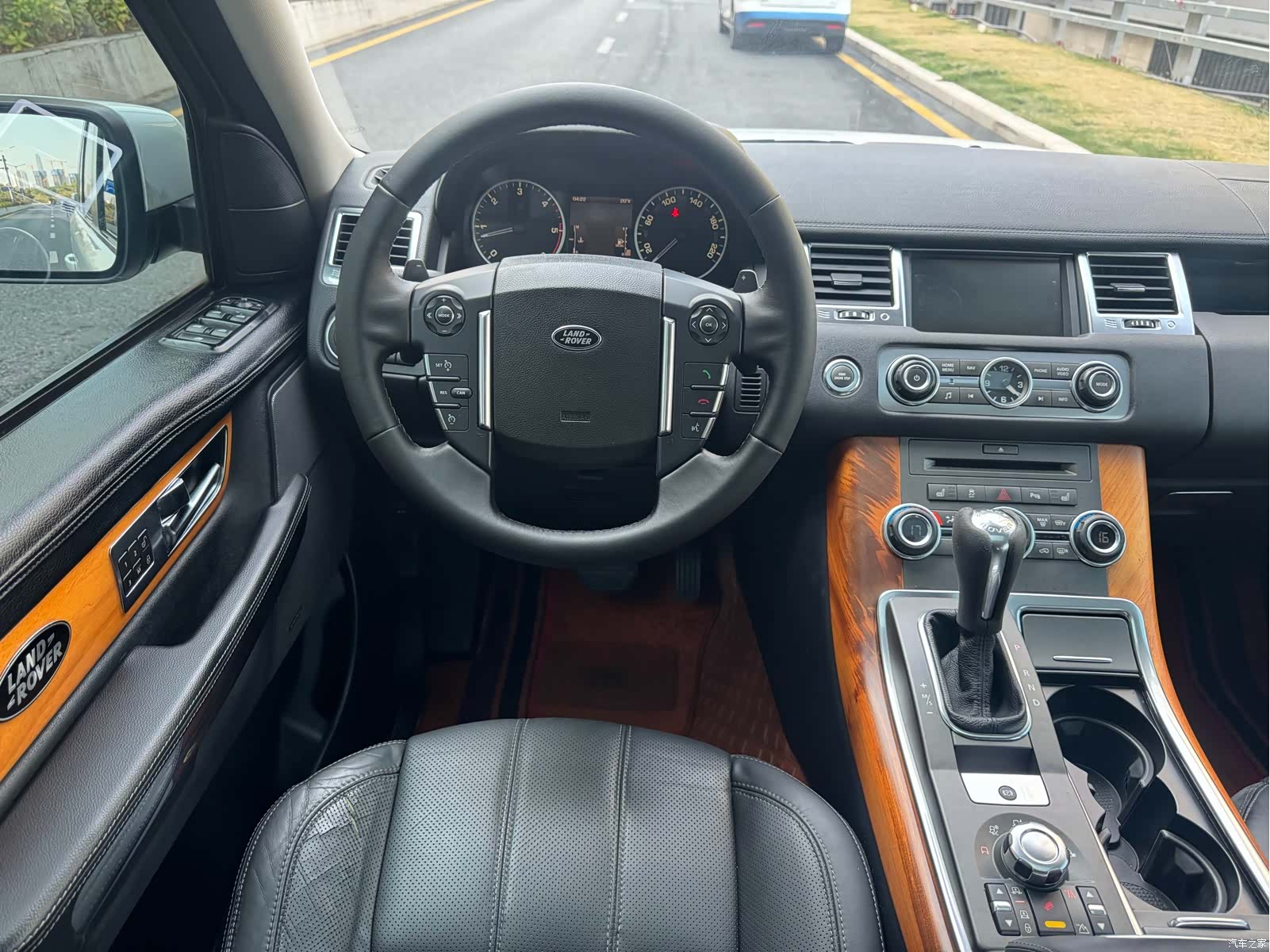 Land Rover Range Rover, 2011 15