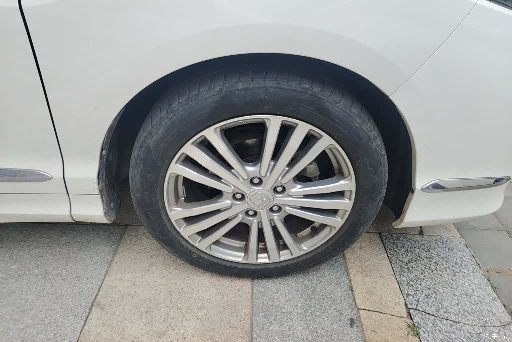Honda Elysion, 2016 6