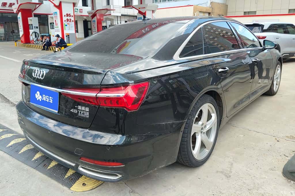 Audi A6L, 2019 3