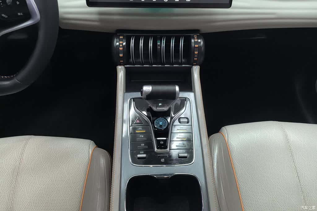 BYD Yuan, 2023 16
