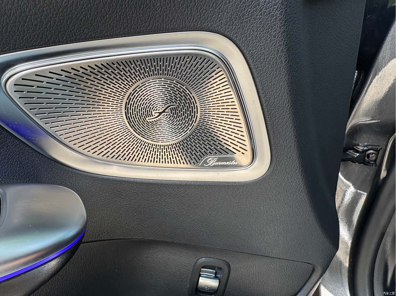 Mercedes-Benz C-Class, 2025 9