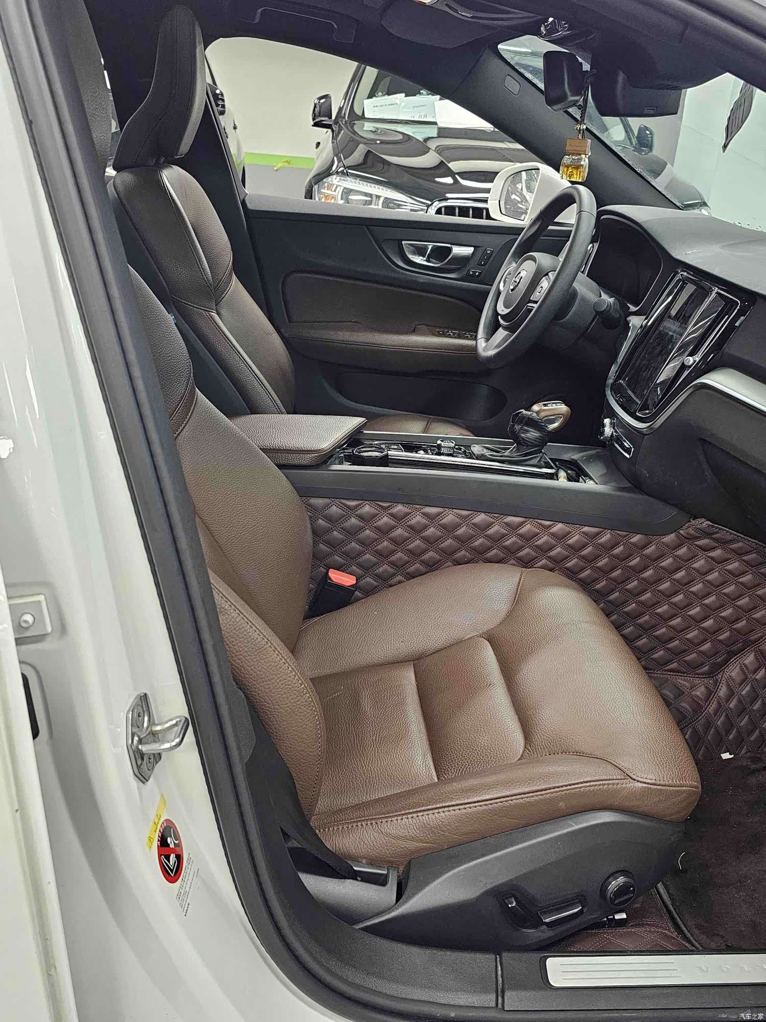 Volvo S60, 2021 10