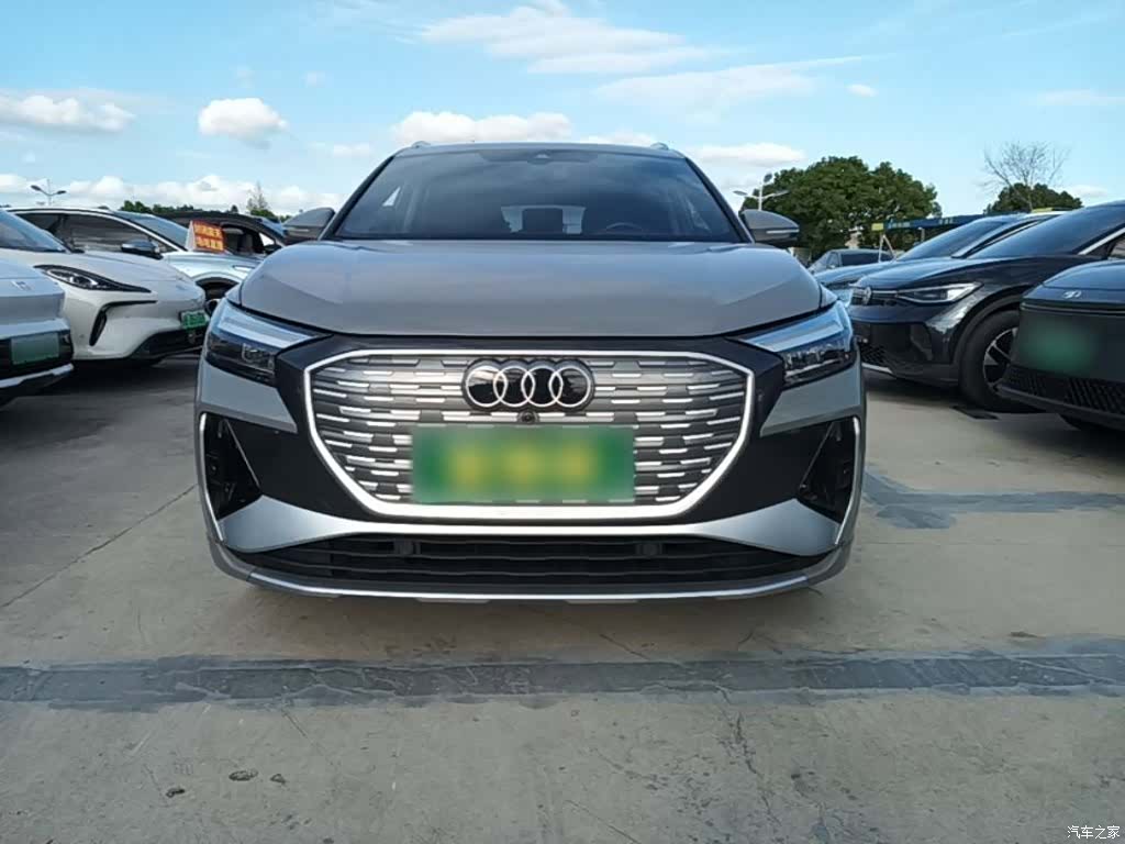 Audi Q4 e-tron, 2023 3