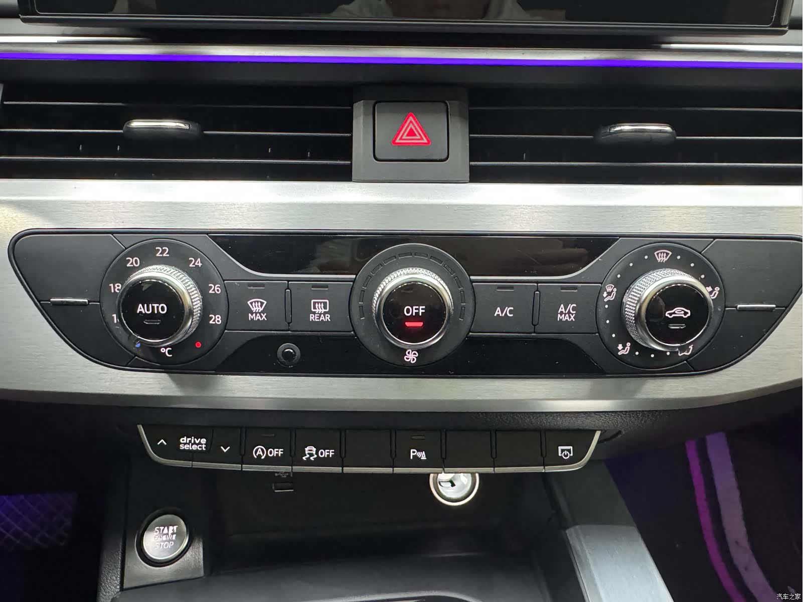 Audi A4L, 2021 24