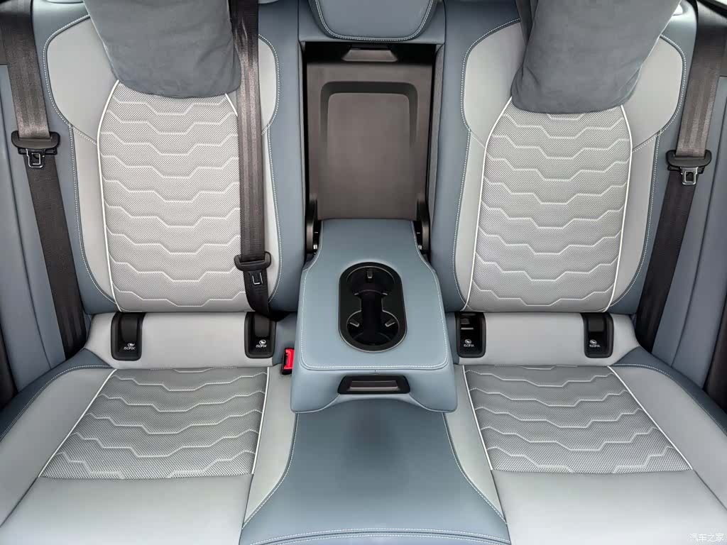 Audi e-tron, 2025 22