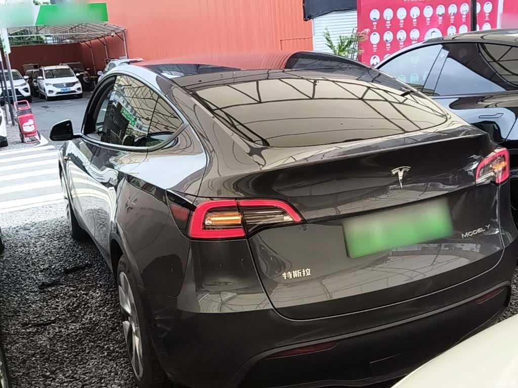 Tesla Model Y, 2022 все фото