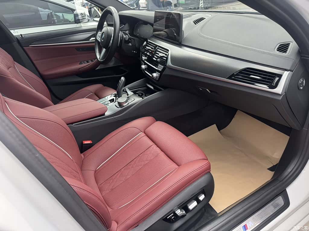 BMW 5 Series, 2023 8