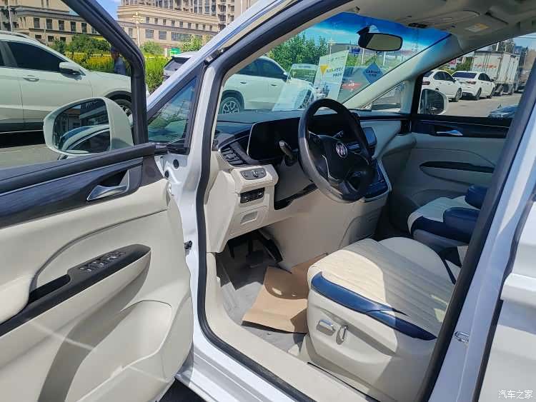 Buick GL8, 2024 3