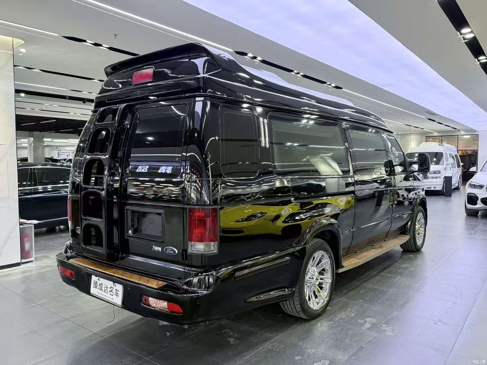 Ford E350, 2019 6