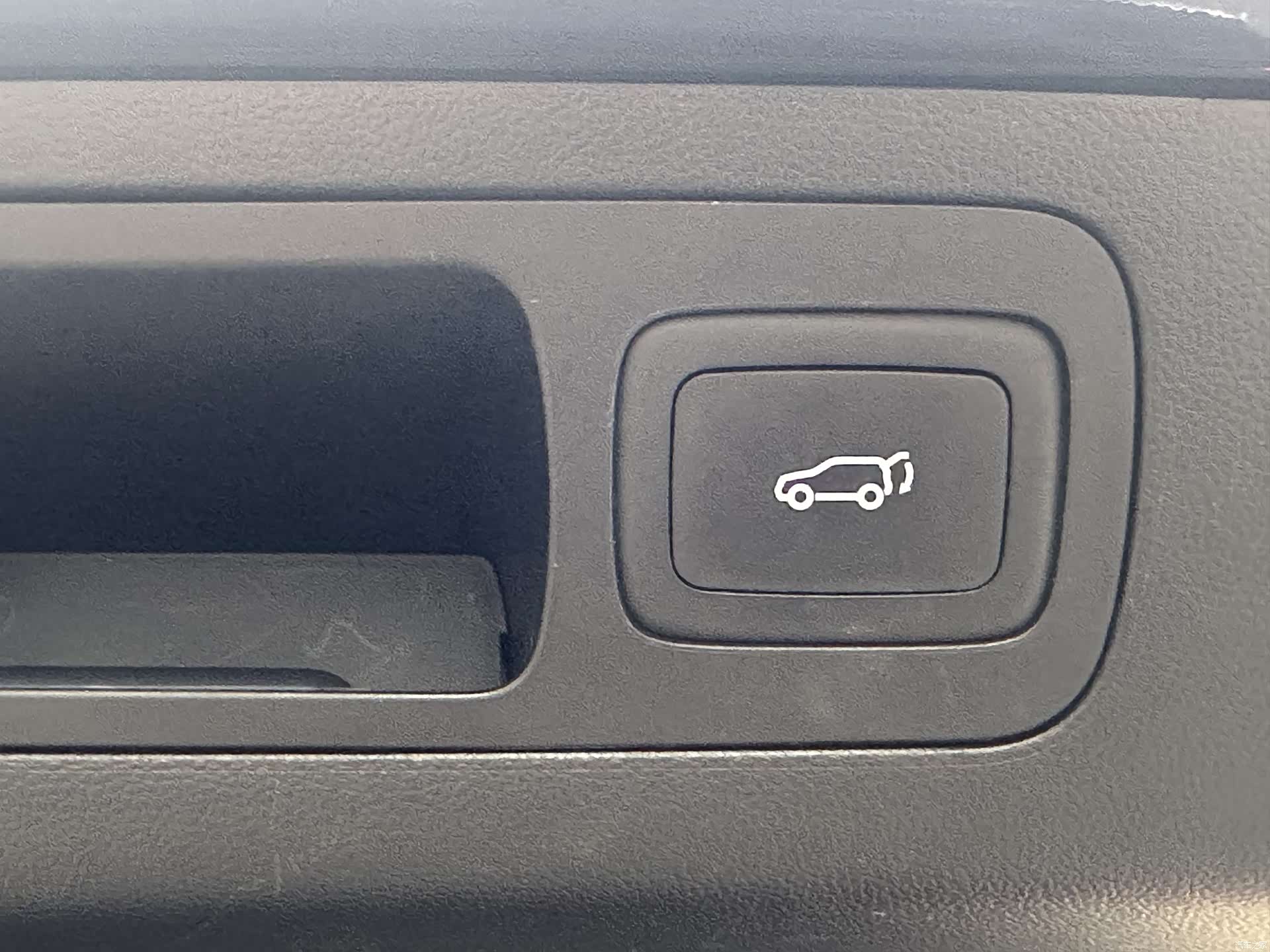 Roewe iMAX8, 2022 19