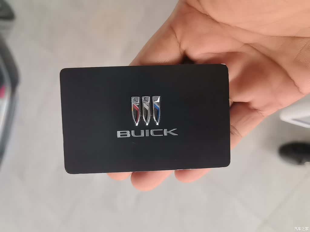 Buick E5, 2025 9