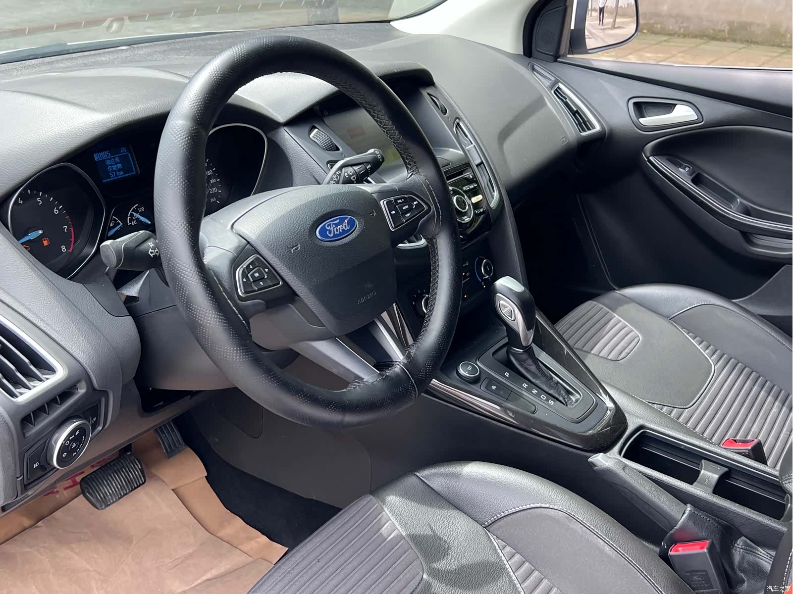 Ford Focus, 2020 3