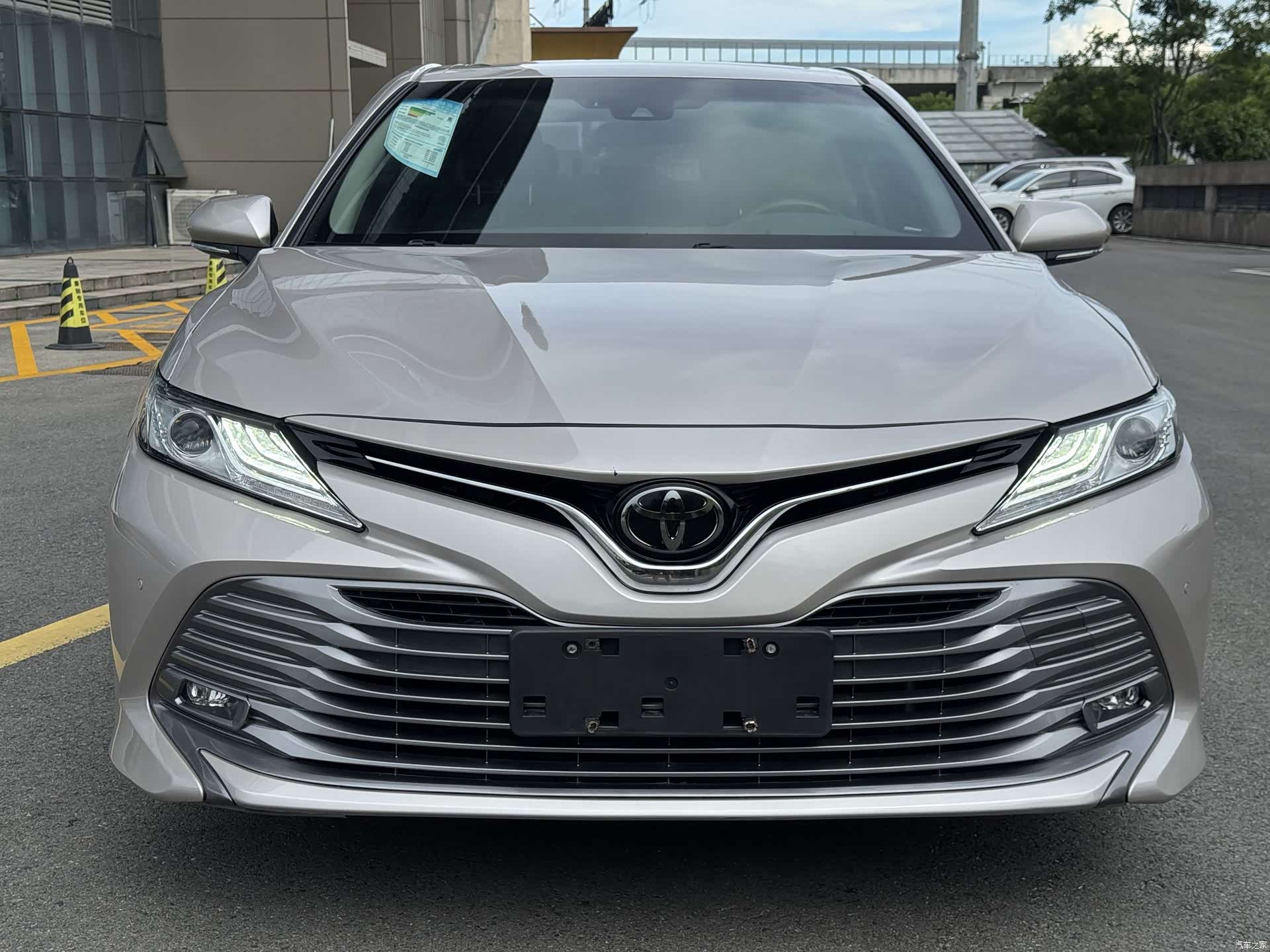 Toyota Camry, 2019 все фото