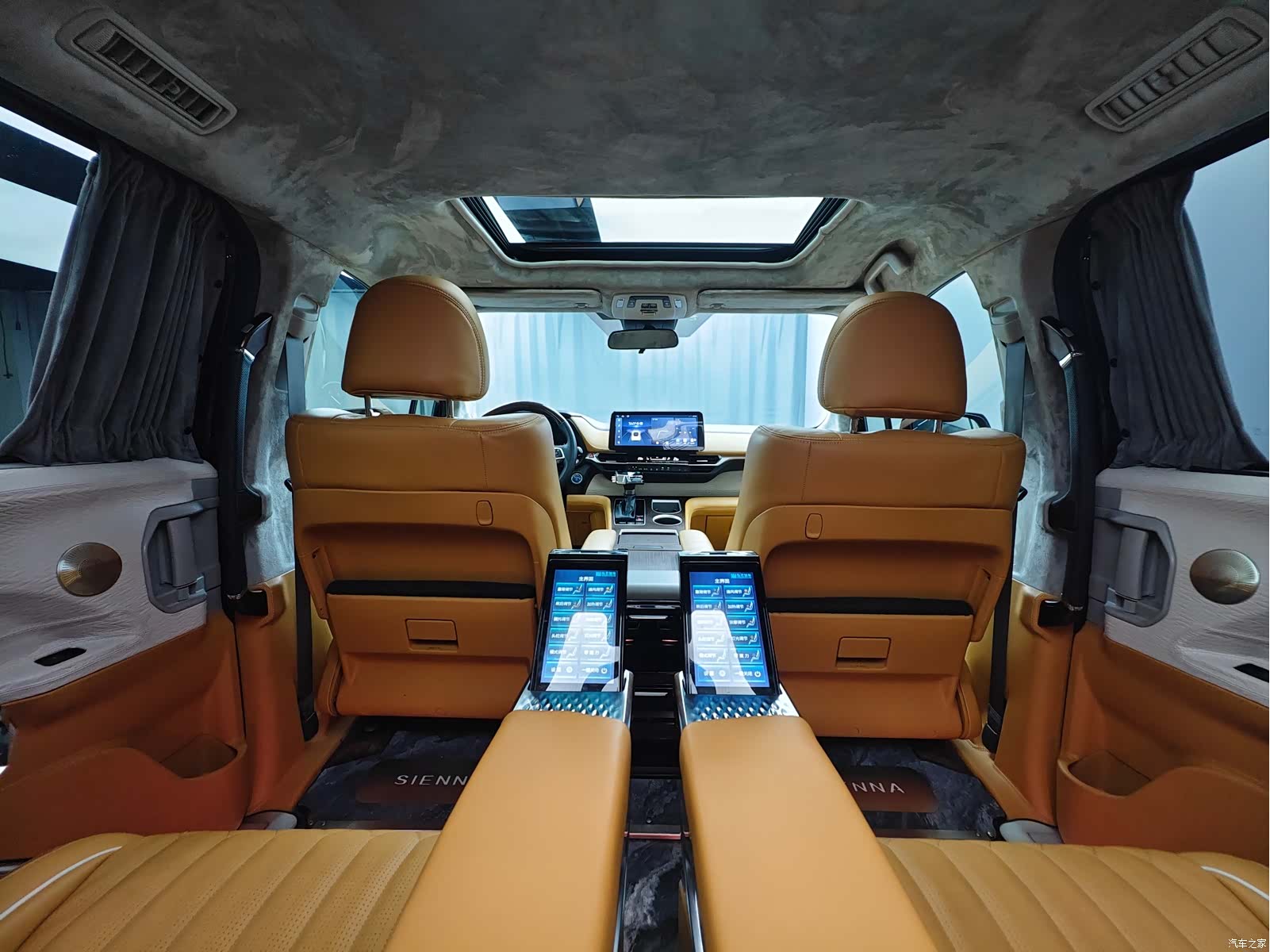 Toyota Sienna, 2023 22