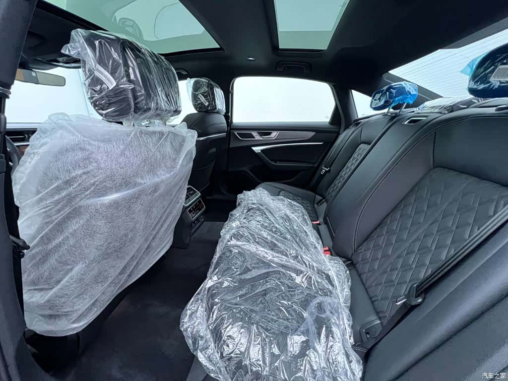 Audi A6L, 2026 31