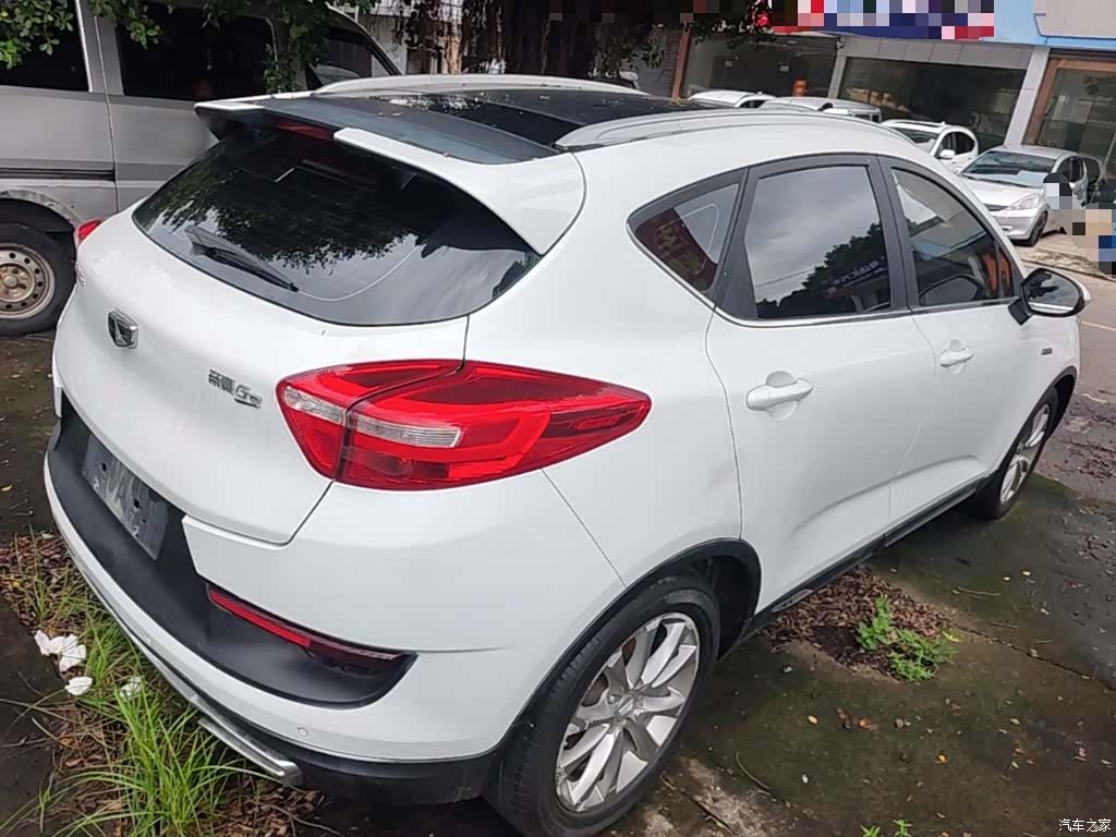 Geely Emgrand, 2017 7