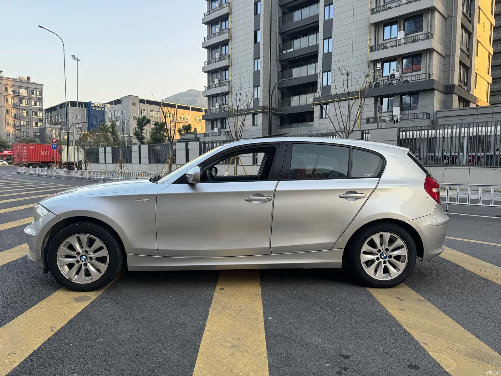 BMW 1 Series, 2011 4