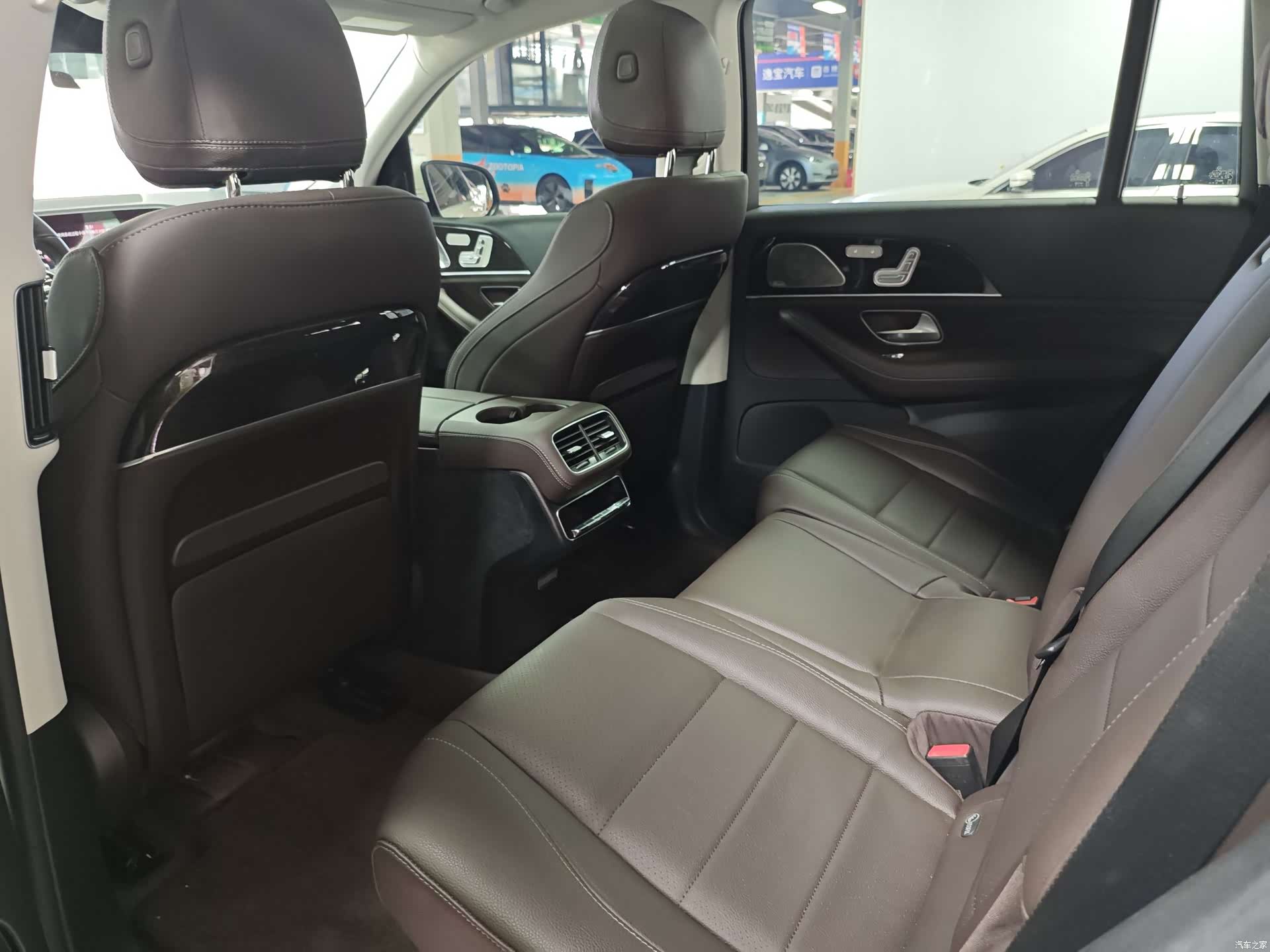 Mercedes-Benz GLS, 2025 6