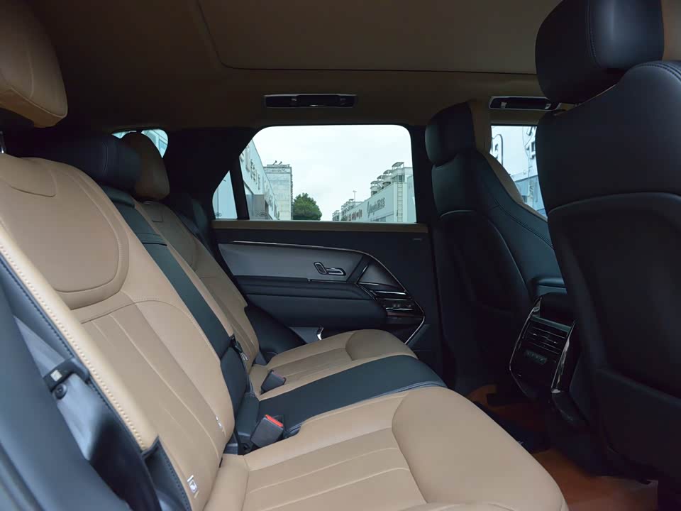 Land Rover Range Rover Sport Land Rover Range Rover Sport