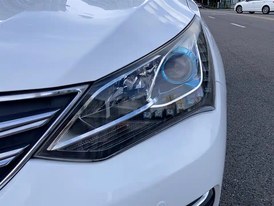 BYD Song