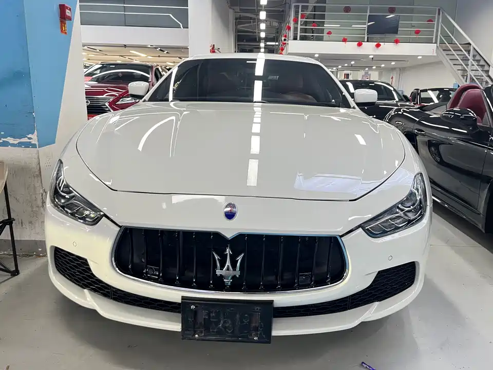 Maserati Ghibli Maserati Ghibli