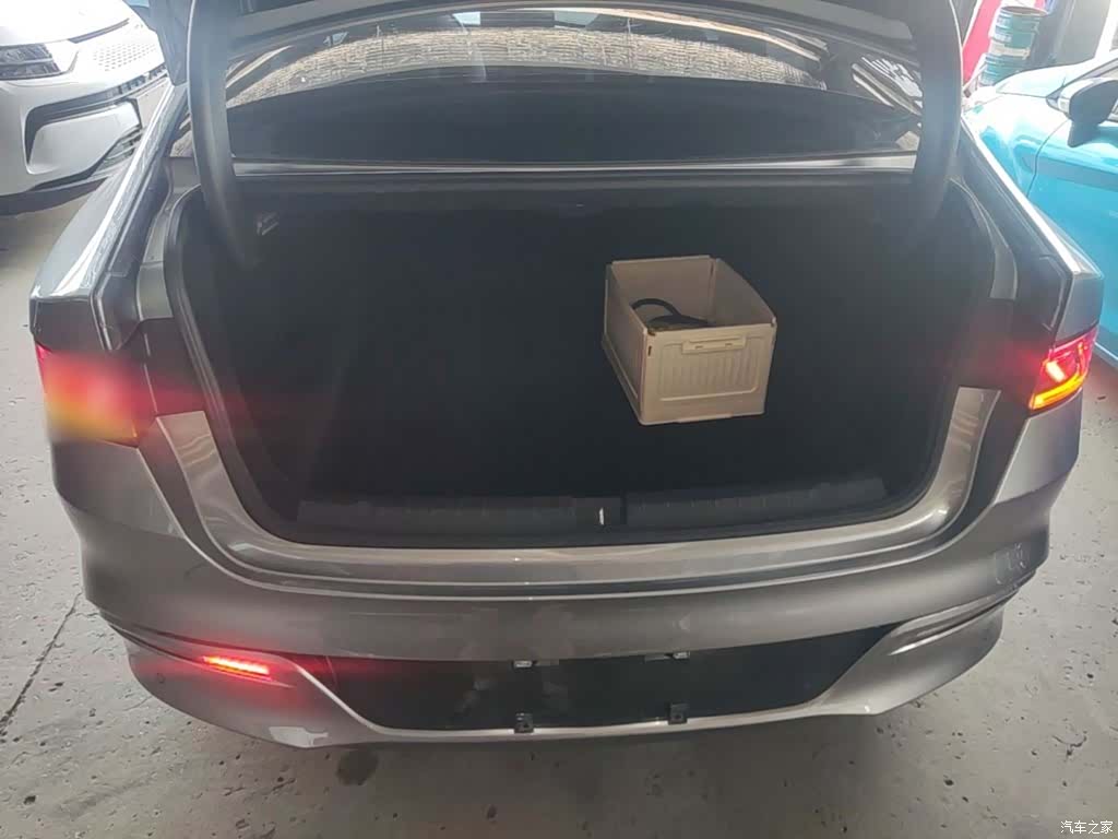 BYD Qin, 2022 18