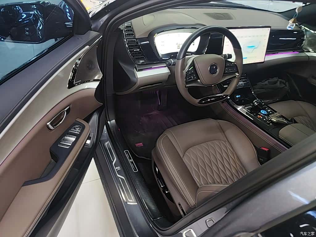 BYD Han, 2025 16