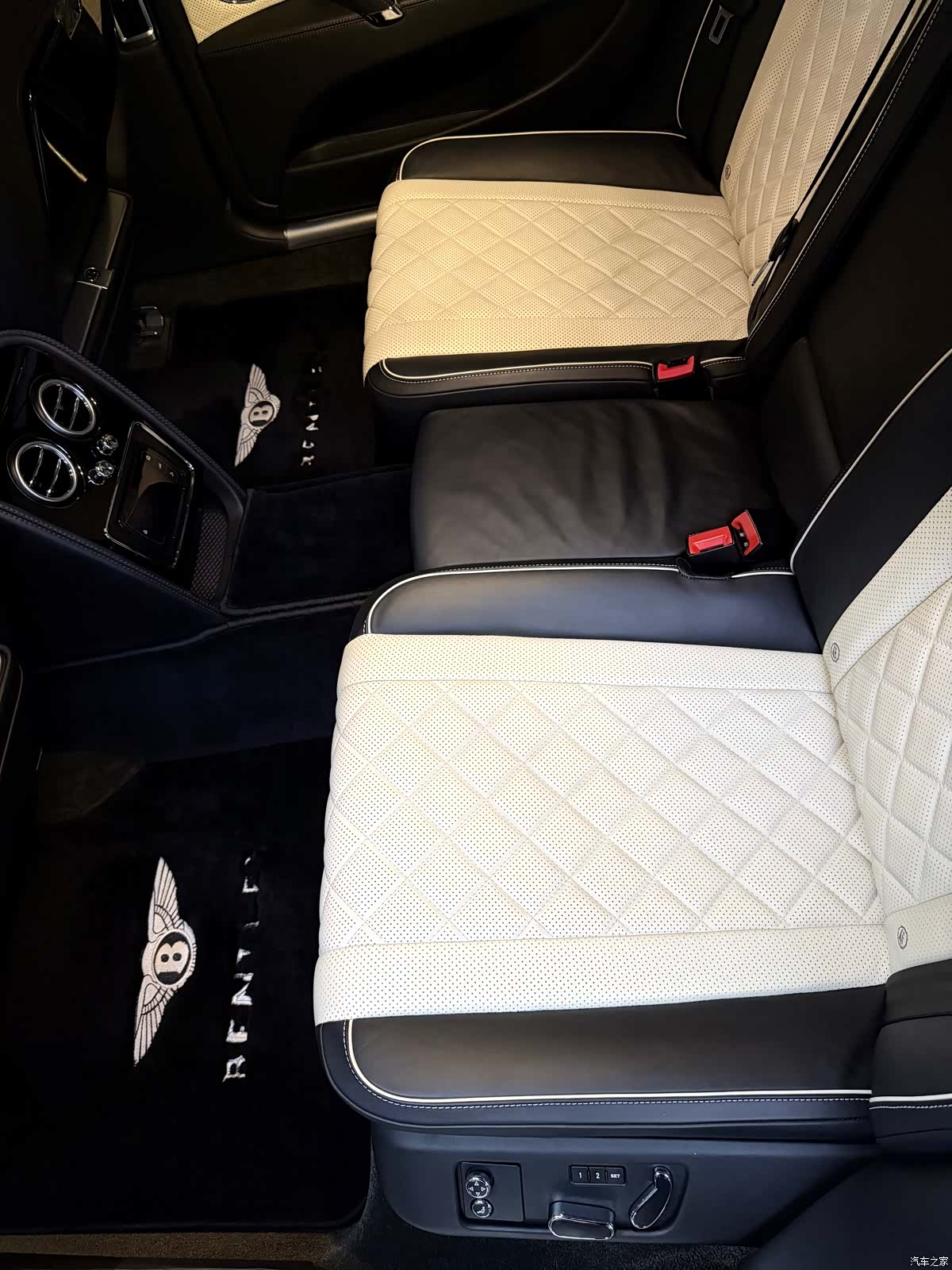Bentley Flying Spur, 2019 19