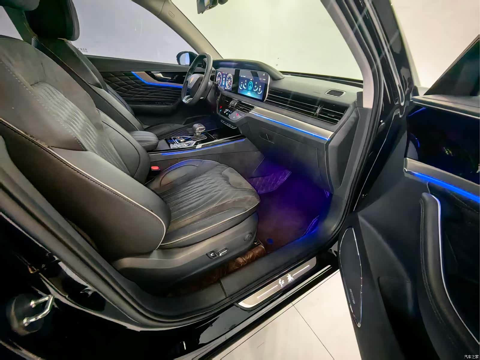 Hongqi HS5, 2023 13