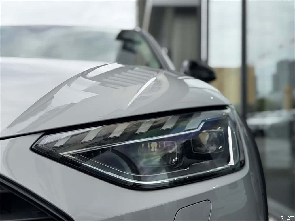 Audi A4, 2023 9