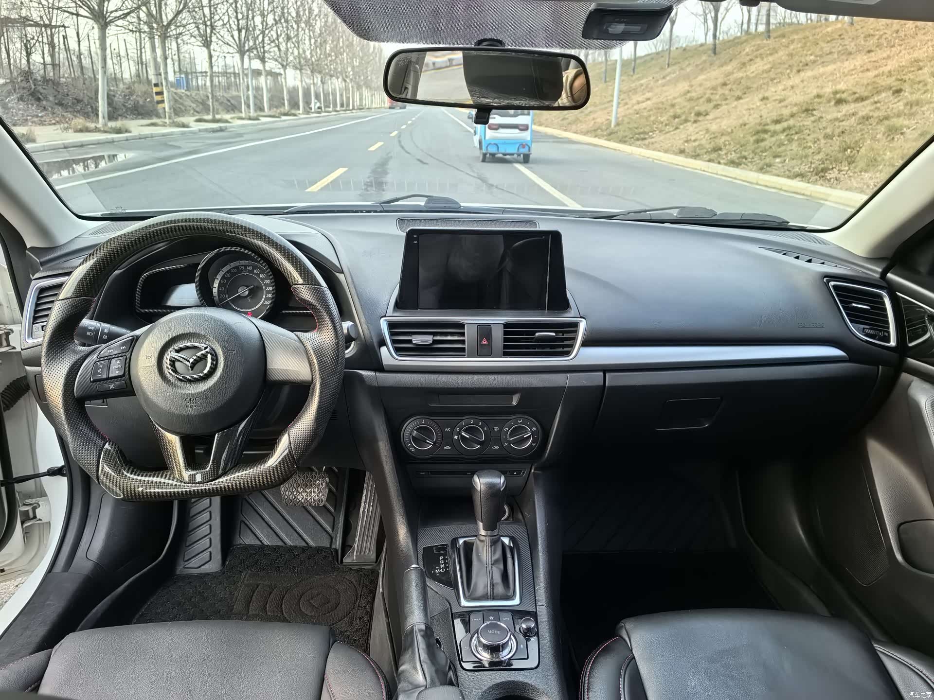 Mazda Mazda3, 2016 6