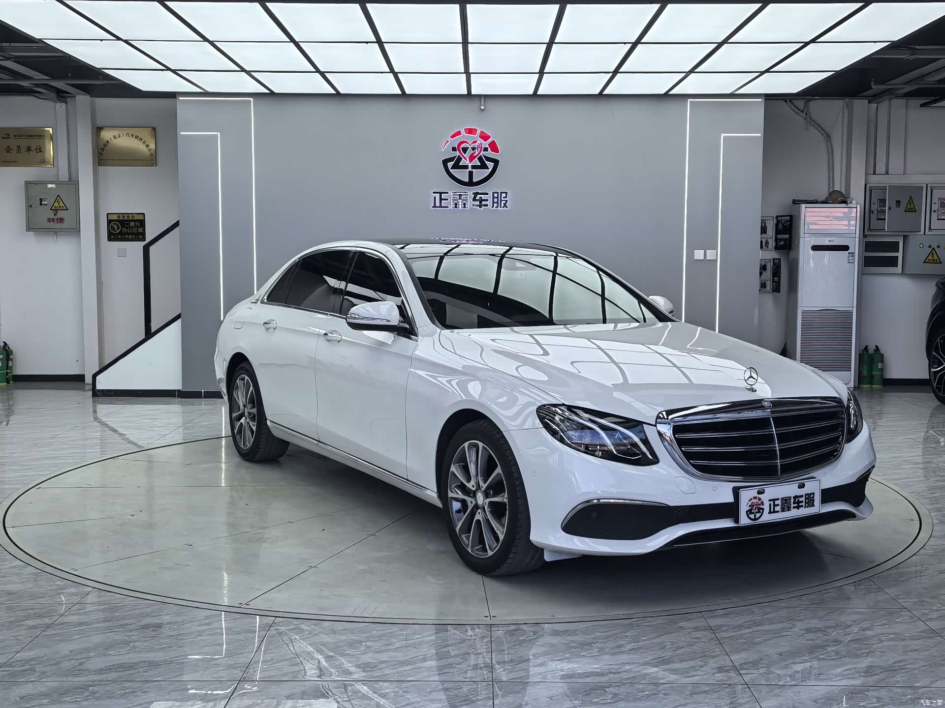 Mercedes-Benz E-Class, 2017 3