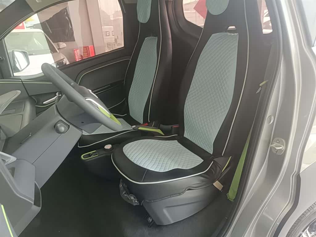 Wuling E100, 2019 15