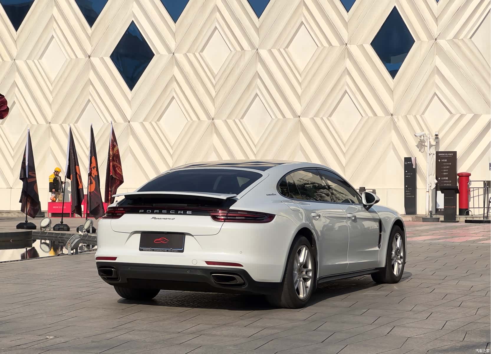 Porsche Panamera, 2017 все фото