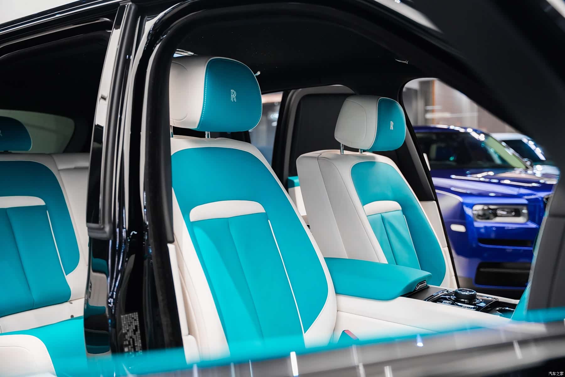 Rolls-Royce Cullinan, 2022 10