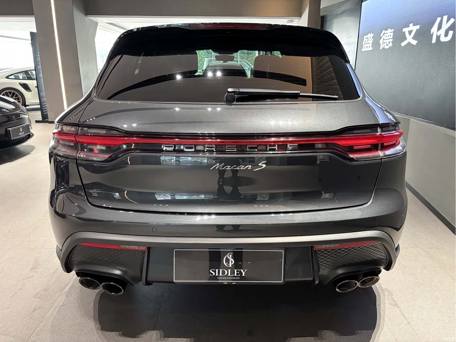 Porsche Macan, 2023 все фото